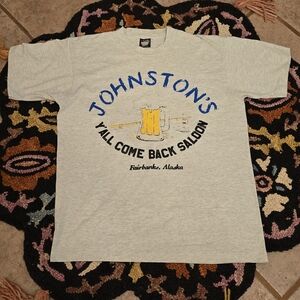 🔥 Vintage Made In USA Single Stitch Gray Johnston's Alaska Graphic T-Shirt🔥